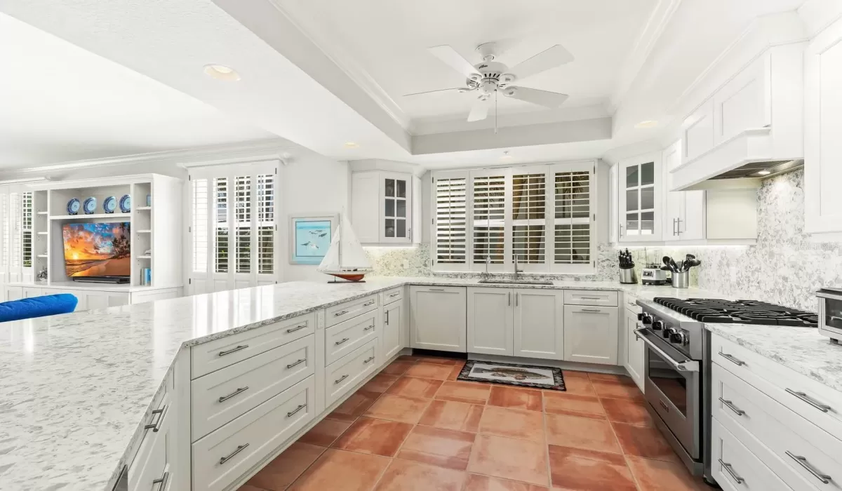 3 Bedrooms Bedrooms, 0 ,3 BathroomsBathrooms,Residential,Pending,0,D6143744