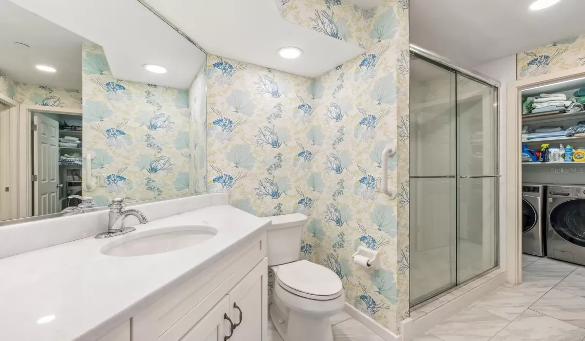 3 Bedrooms Bedrooms, 0 ,3 BathroomsBathrooms,Residential,For Sale,0,D6143838
