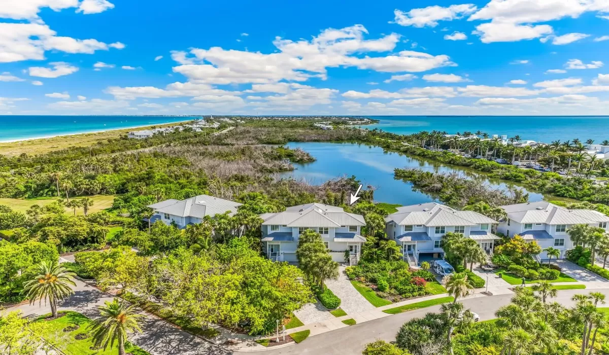 3 Bedrooms Bedrooms, 0 ,3 BathroomsBathrooms,Residential,For Sale,0,D6143838