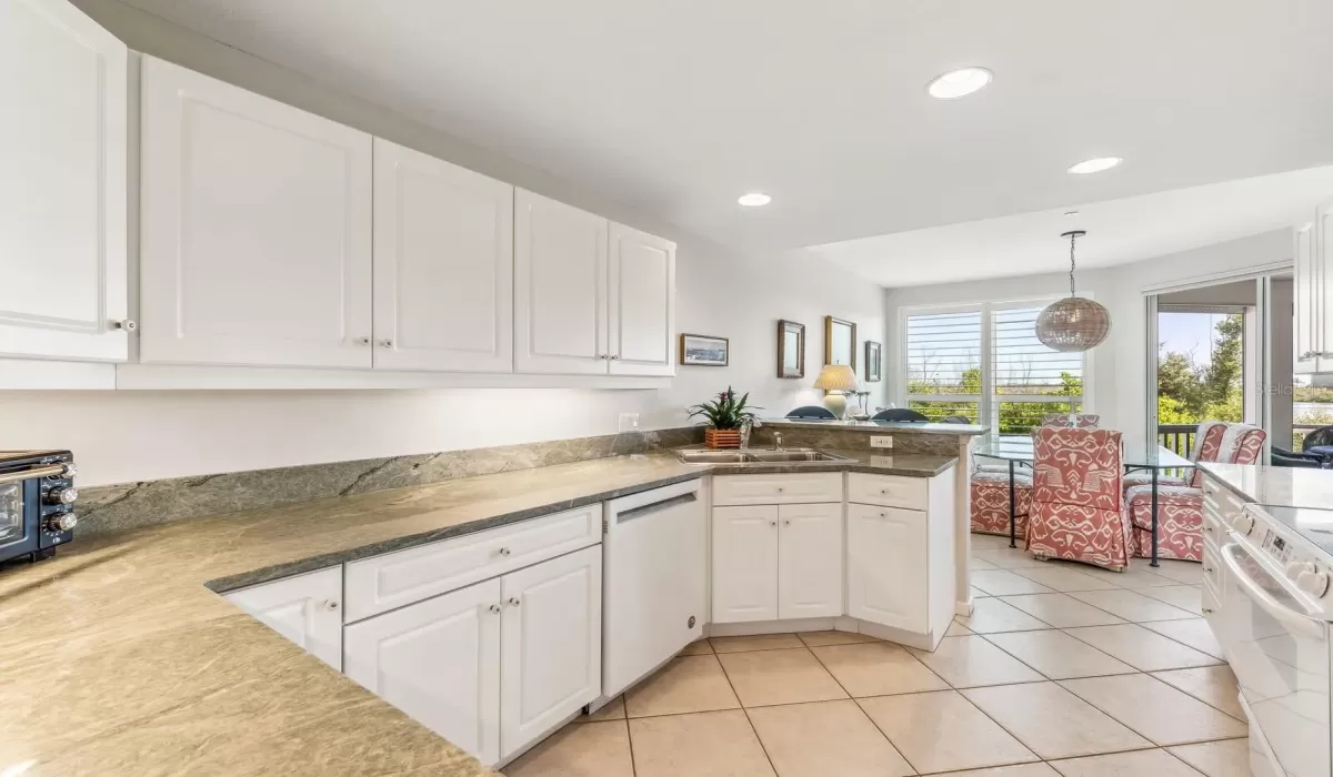 3 Bedrooms Bedrooms, 0 ,3 BathroomsBathrooms,Residential,For Sale,0,D6143838