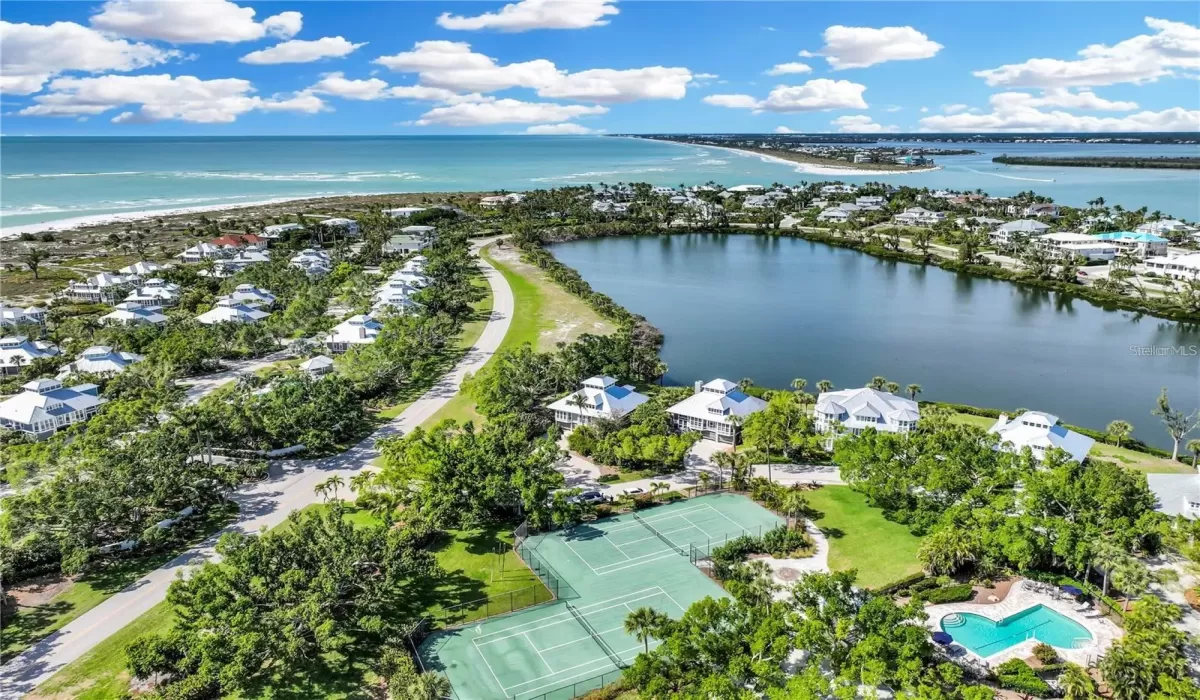 3 Bedrooms Bedrooms, 0 ,3 BathroomsBathrooms,Residential,For Sale,0,D6141118