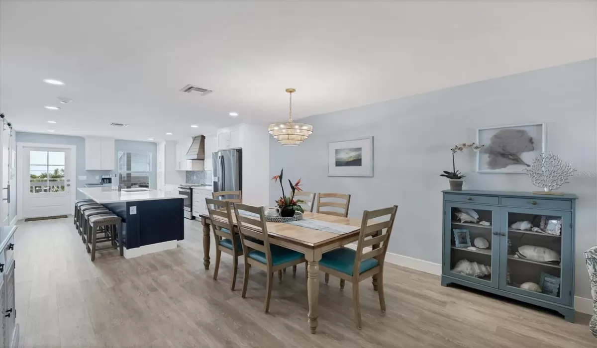 2 Bedrooms Bedrooms, 0 ,2 BathroomsBathrooms,Residential Lease,For Sale,0,D6143273