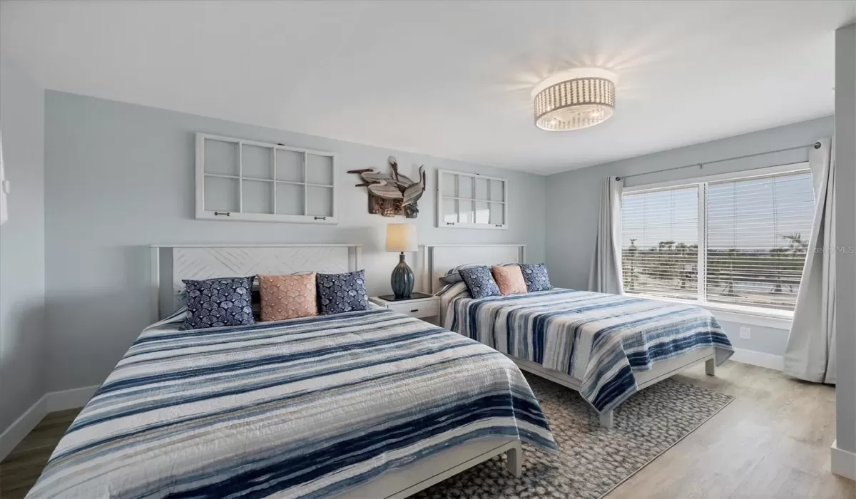 2 Bedrooms Bedrooms, 0 ,2 BathroomsBathrooms,Residential Lease,For Sale,0,D6143273
