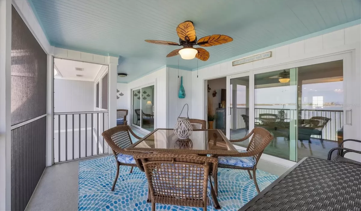 2 Bedrooms Bedrooms, 0 ,2 BathroomsBathrooms,Residential Lease,For Sale,0,D6143273