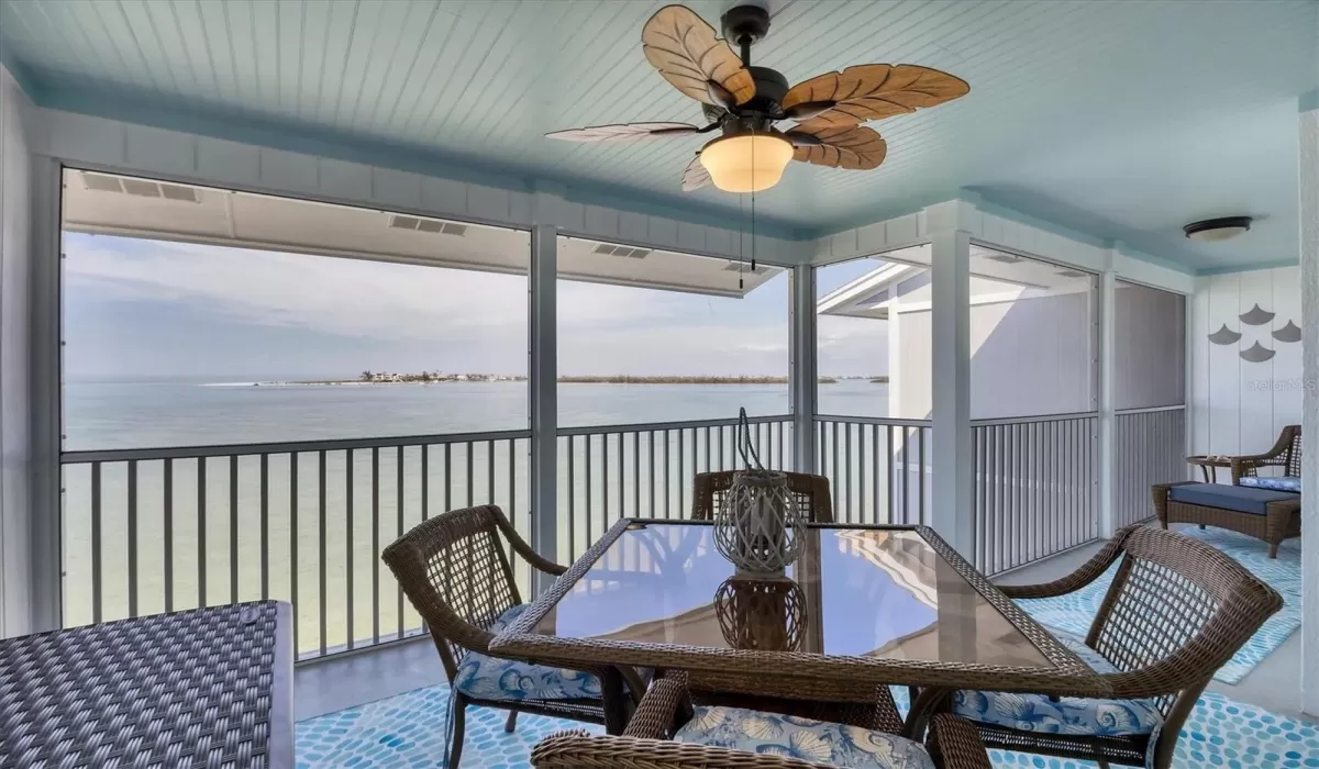 2 Bedrooms Bedrooms, 0 ,2 BathroomsBathrooms,Residential Lease,For Sale,0,D6143273