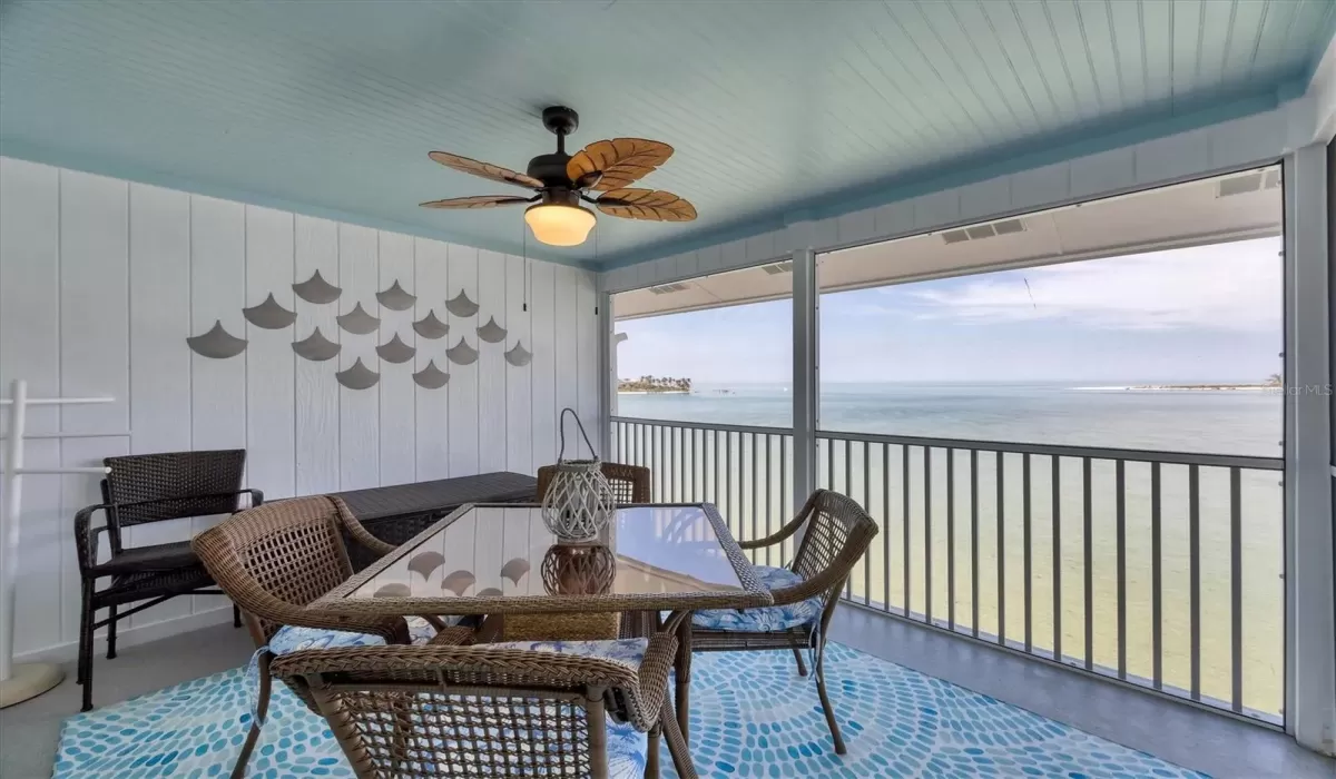 2 Bedrooms Bedrooms, 0 ,2 BathroomsBathrooms,Residential Lease,For Sale,0,D6143273