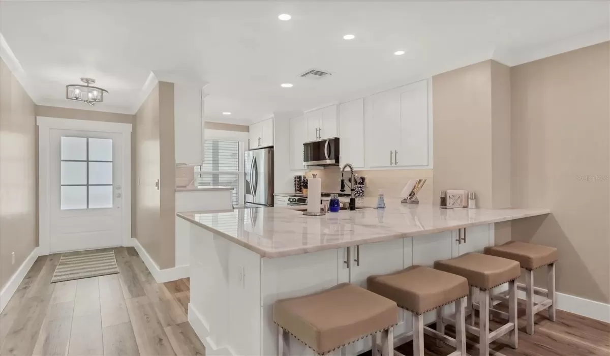 2 Bedrooms Bedrooms, 0 ,2 BathroomsBathrooms,Residential Lease,For Sale,0,D6143339