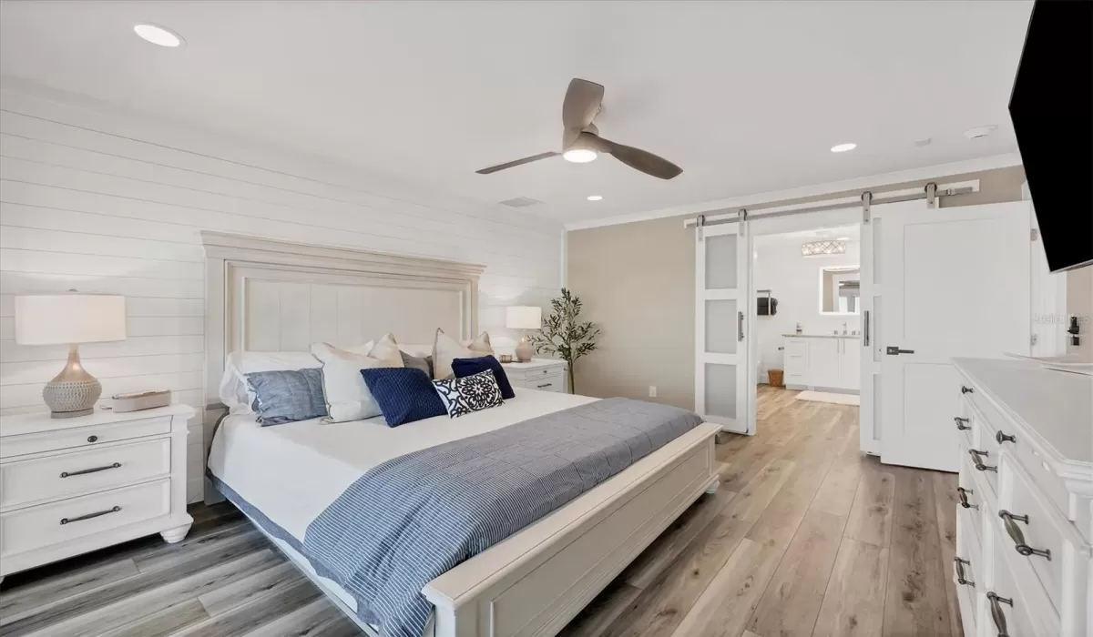 2 Bedrooms Bedrooms, 0 ,2 BathroomsBathrooms,Residential Lease,For Sale,0,D6143339