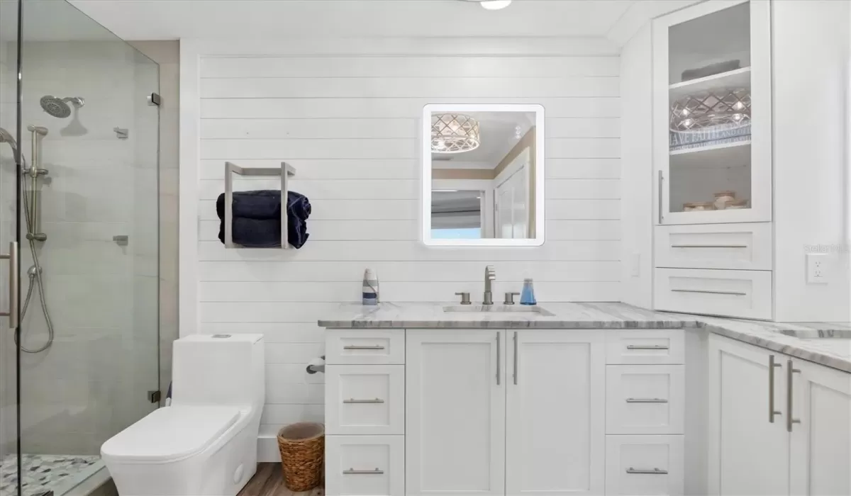 2 Bedrooms Bedrooms, 0 ,2 BathroomsBathrooms,Residential Lease,For Sale,0,D6143339
