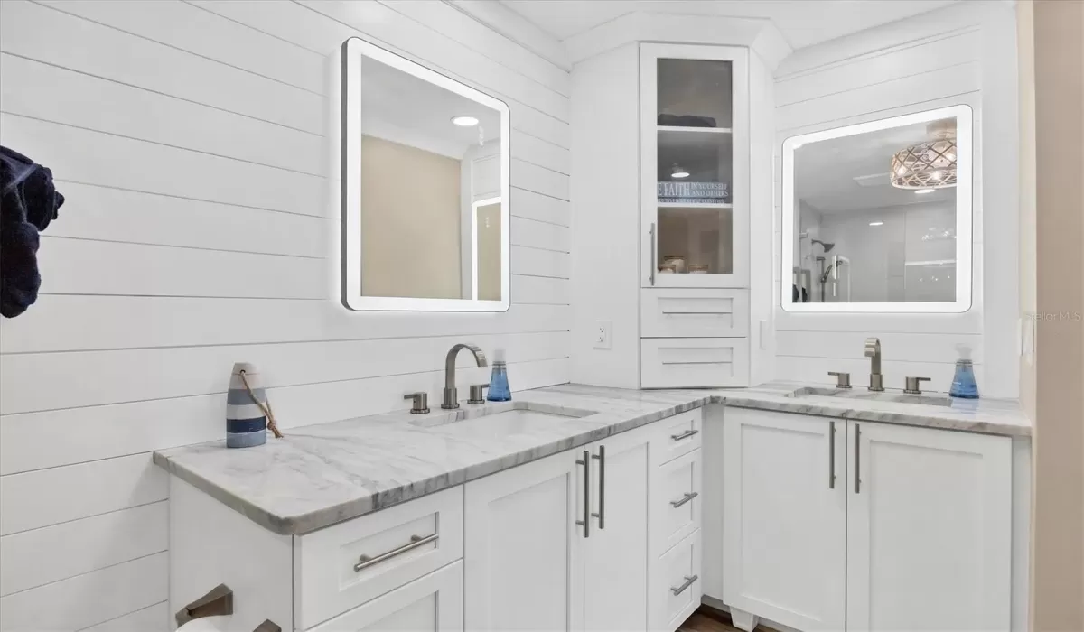 2 Bedrooms Bedrooms, 0 ,2 BathroomsBathrooms,Residential Lease,For Sale,0,D6143339