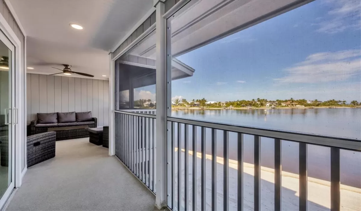 2 Bedrooms Bedrooms, 0 ,2 BathroomsBathrooms,Residential Lease,For Sale,0,D6143339