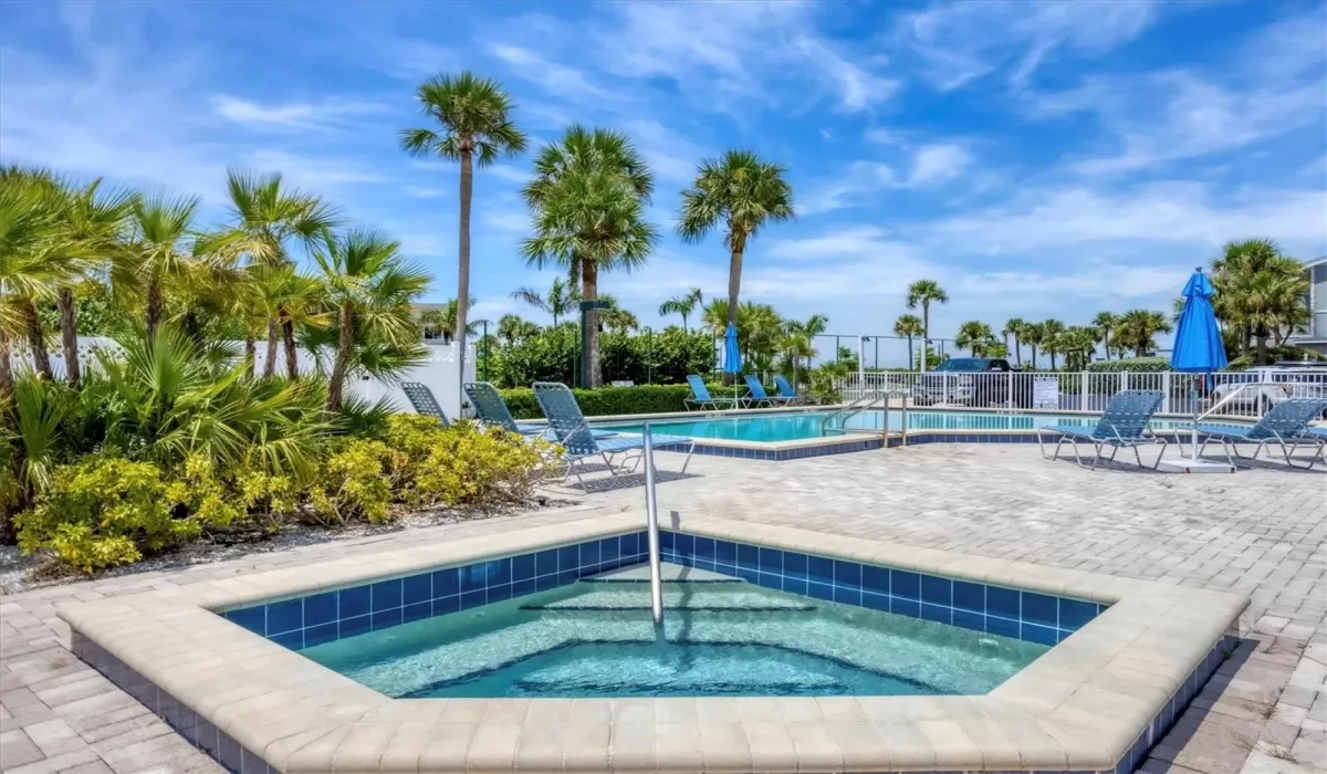 2 Bedrooms Bedrooms, 0 ,2 BathroomsBathrooms,Residential Lease,For Sale,0,D6143339