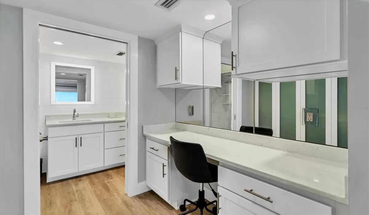 2 Bedrooms Bedrooms, 0 ,2 BathroomsBathrooms,Residential Lease,For Sale,0,D6143271