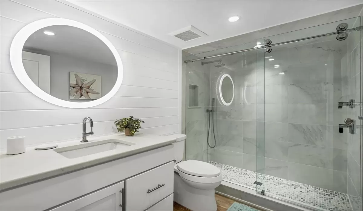 2 Bedrooms Bedrooms, 0 ,2 BathroomsBathrooms,Residential Lease,For Sale,0,D6143271