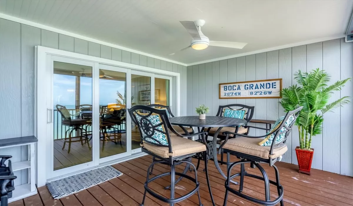 2 Bedrooms Bedrooms, 0 ,2 BathroomsBathrooms,Residential Lease,For Sale,0,D6143271