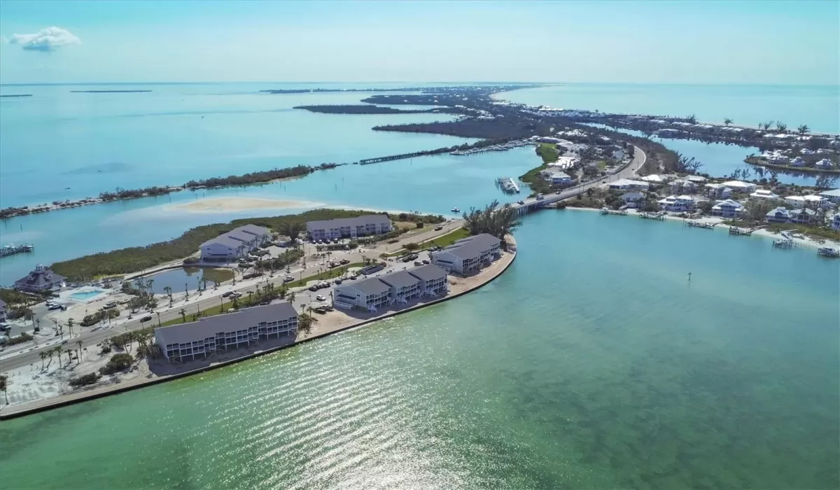 2 Bedrooms Bedrooms, 0 ,2 BathroomsBathrooms,Residential Lease,For Sale,0,D6143271