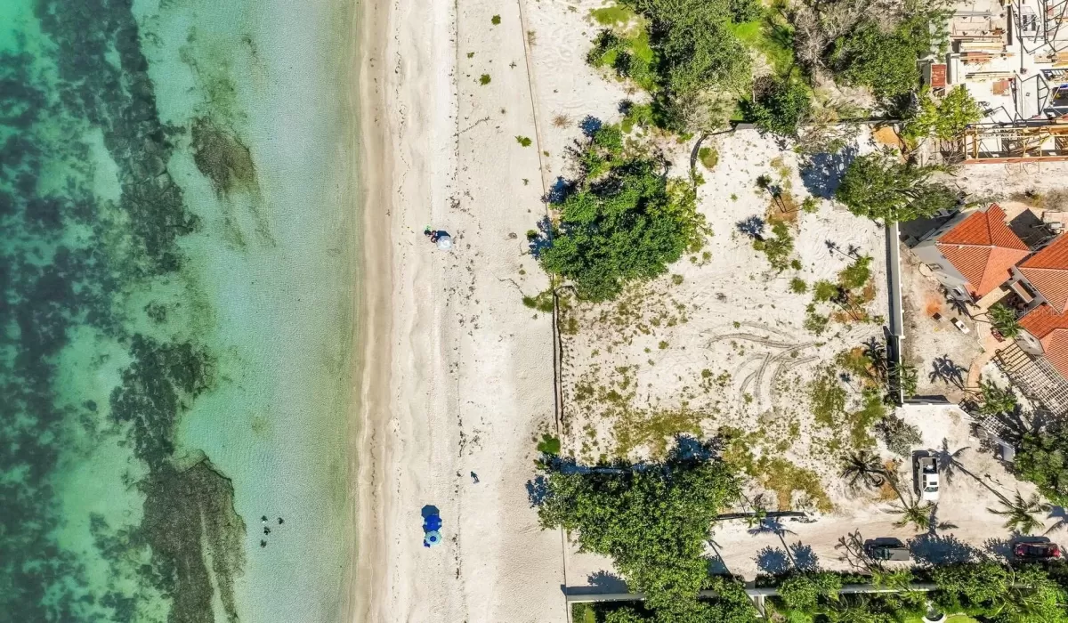 0 , 0 ,0,Land,For Sale,0,D6143976