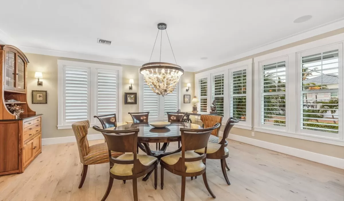 5 Bedrooms Bedrooms, 0 ,5 BathroomsBathrooms,Residential,For Sale,0,D6143872