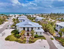 Residential For Sale 4 Bedrooms Bedrooms, 0 ,4 BathroomsBathrooms,Residential,For Sale,0,D6144126