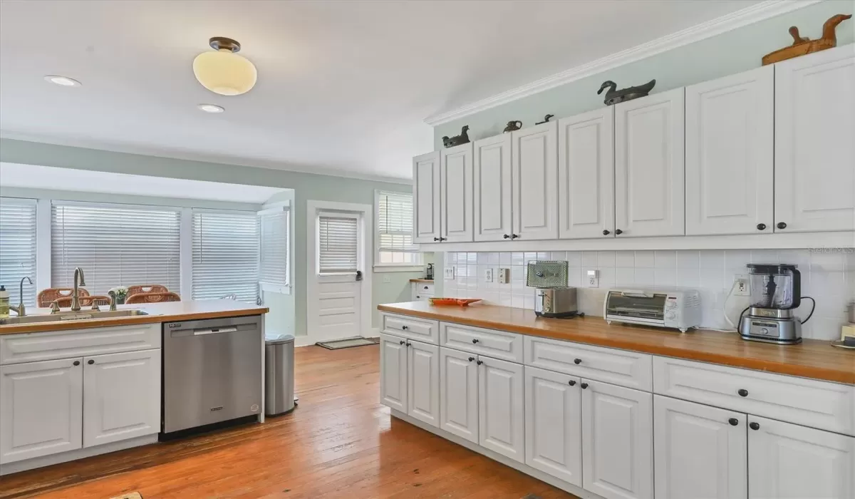 6 Bedrooms Bedrooms, 0 ,4 BathroomsBathrooms,Residential Lease,For Sale,0,D6143639 6 Bedrooms Bedrooms, 0 ,4 BathroomsBathrooms,Residential Lease,For Sale,0,D6143639