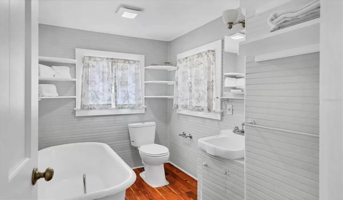 6 Bedrooms Bedrooms, 0 ,4 BathroomsBathrooms,Residential Lease,For Sale,0,D6143639 6 Bedrooms Bedrooms, 0 ,4 BathroomsBathrooms,Residential Lease,For Sale,0,D6143639