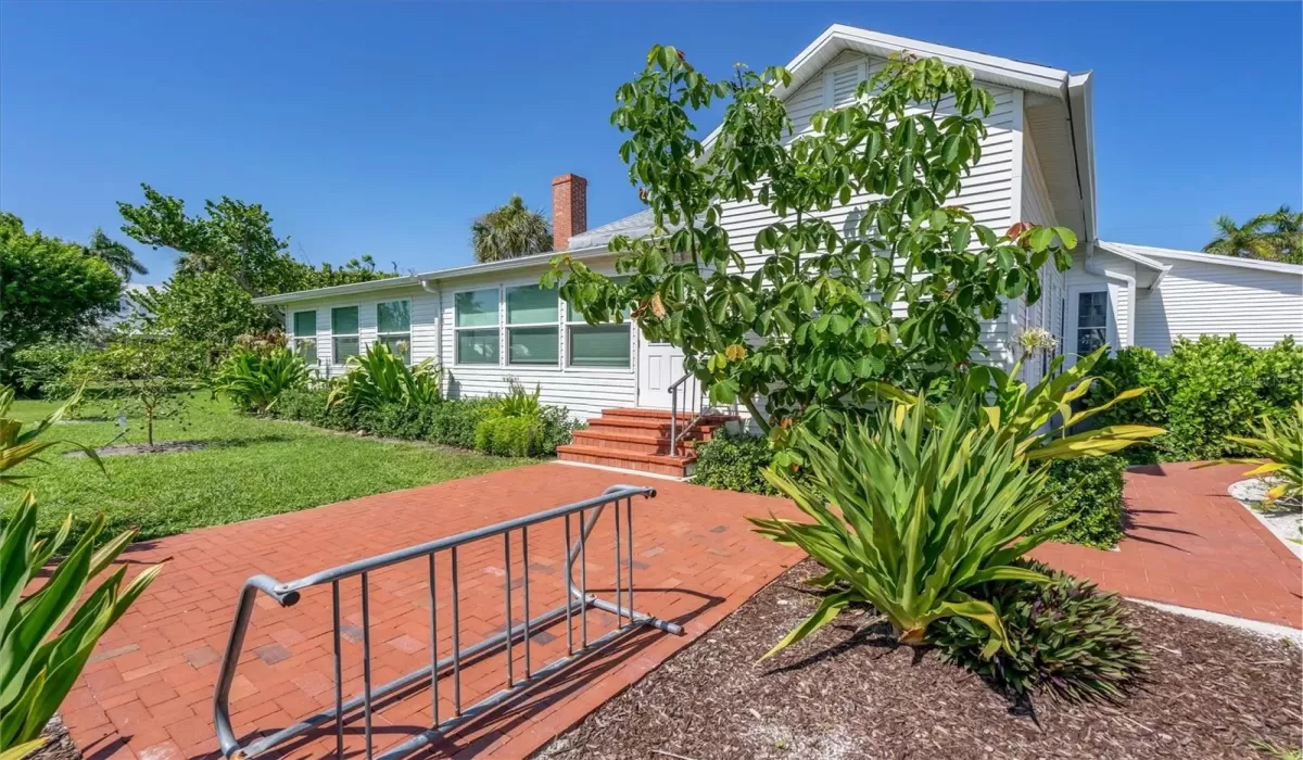 6 Bedrooms Bedrooms, 0 ,4 BathroomsBathrooms,Residential Lease,For Sale,0,D6143639 6 Bedrooms Bedrooms, 0 ,4 BathroomsBathrooms,Residential Lease,For Sale,0,D6143639