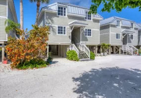 3 Bedrooms Bedrooms, 0 ,2 BathroomsBathrooms,For Sale,0,D6143778