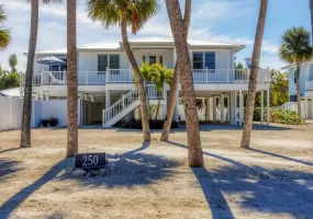 3 Bedrooms Bedrooms, 0 ,3 BathroomsBathrooms,Residential,For Sale,0,D6143946