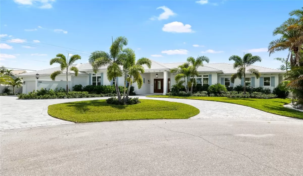 5 Bedrooms Bedrooms, 0 ,5 BathroomsBathrooms,Residential,For Sale,0,TB8436391