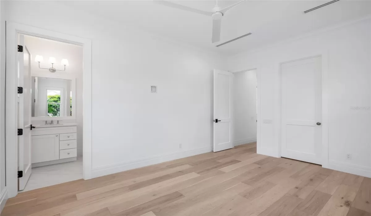 5 Bedrooms Bedrooms, 0 ,5 BathroomsBathrooms,Residential,For Sale,0,TB8436391