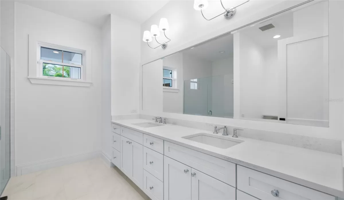 5 Bedrooms Bedrooms, 0 ,5 BathroomsBathrooms,Residential,For Sale,0,TB8436391