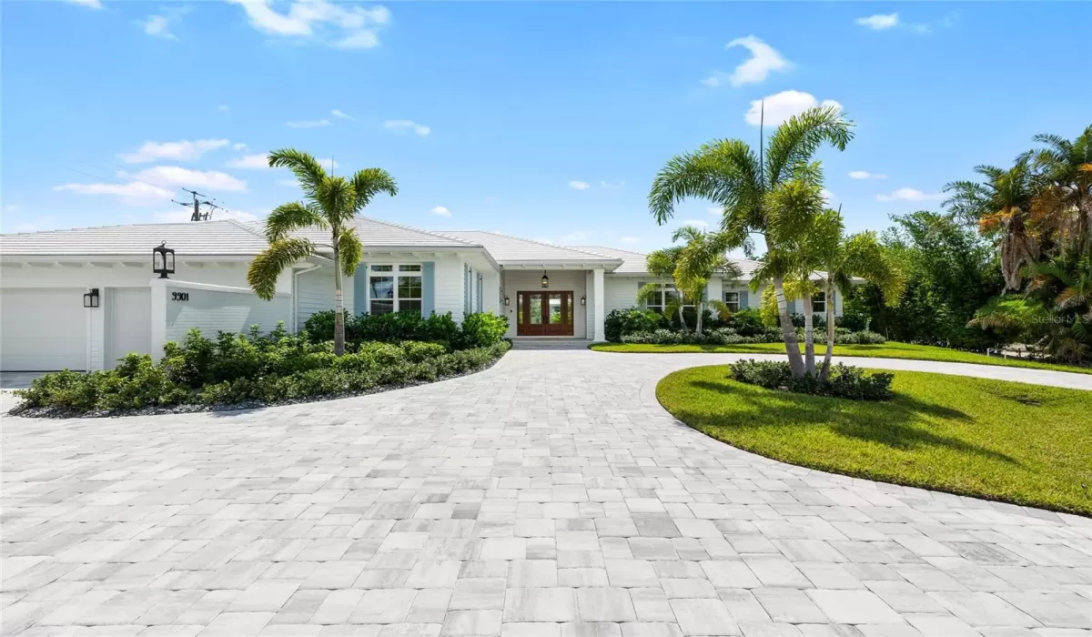 5 Bedrooms Bedrooms, 0 ,5 BathroomsBathrooms,Residential,For Sale,0,TB8436391