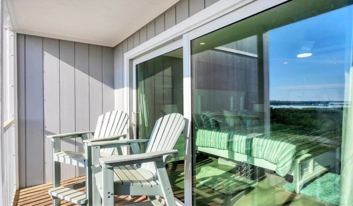 2 Bedrooms Bedrooms, 0 ,2 BathroomsBathrooms,Residential,For Sale,0,D6144340