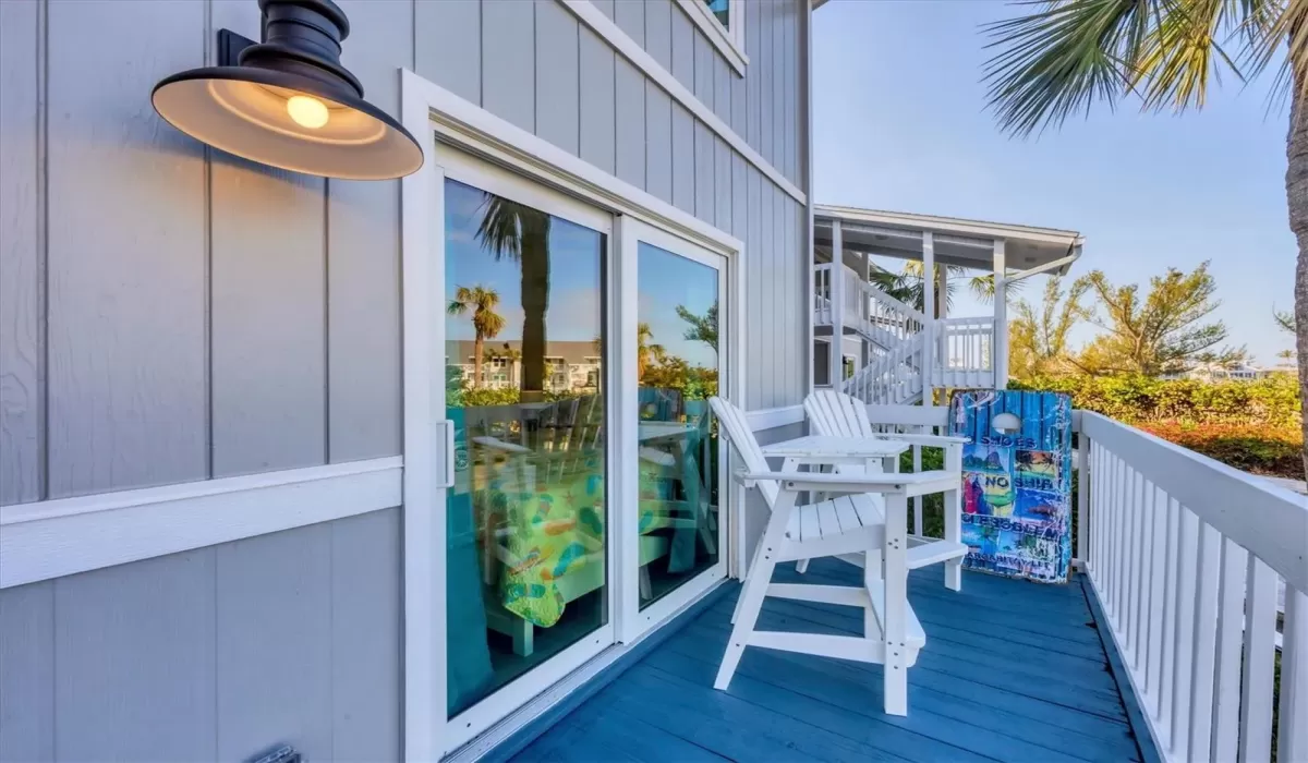 2 Bedrooms Bedrooms, 0 ,2 BathroomsBathrooms,Residential,For Sale,0,D6144340