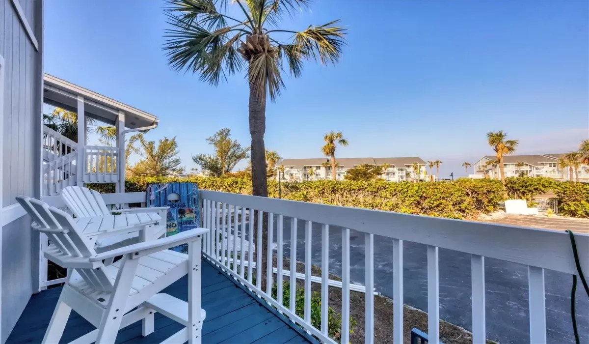 2 Bedrooms Bedrooms, 0 ,2 BathroomsBathrooms,Residential,For Sale,0,D6144340