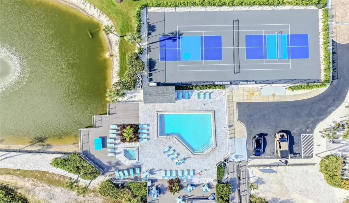 2 Bedrooms Bedrooms, 0 ,2 BathroomsBathrooms,Residential,For Sale,0,D6144340