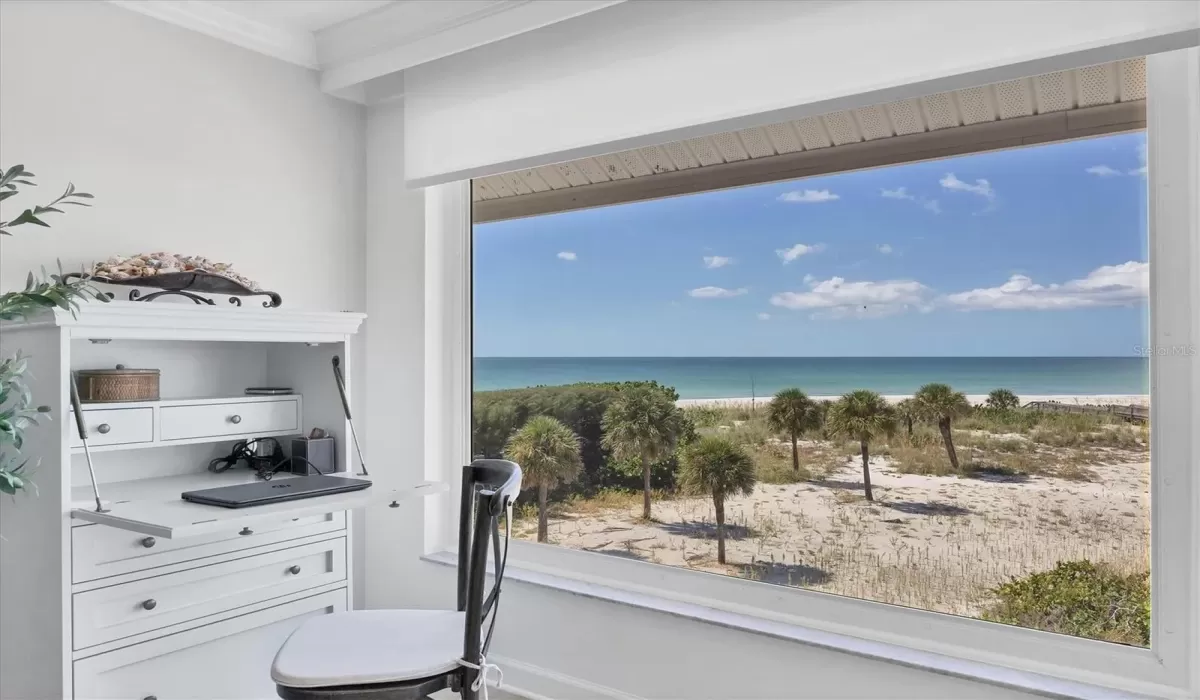 1 Bedroom Bedrooms, 0 ,2 BathroomsBathrooms,Residential,For Sale,0,D6144490