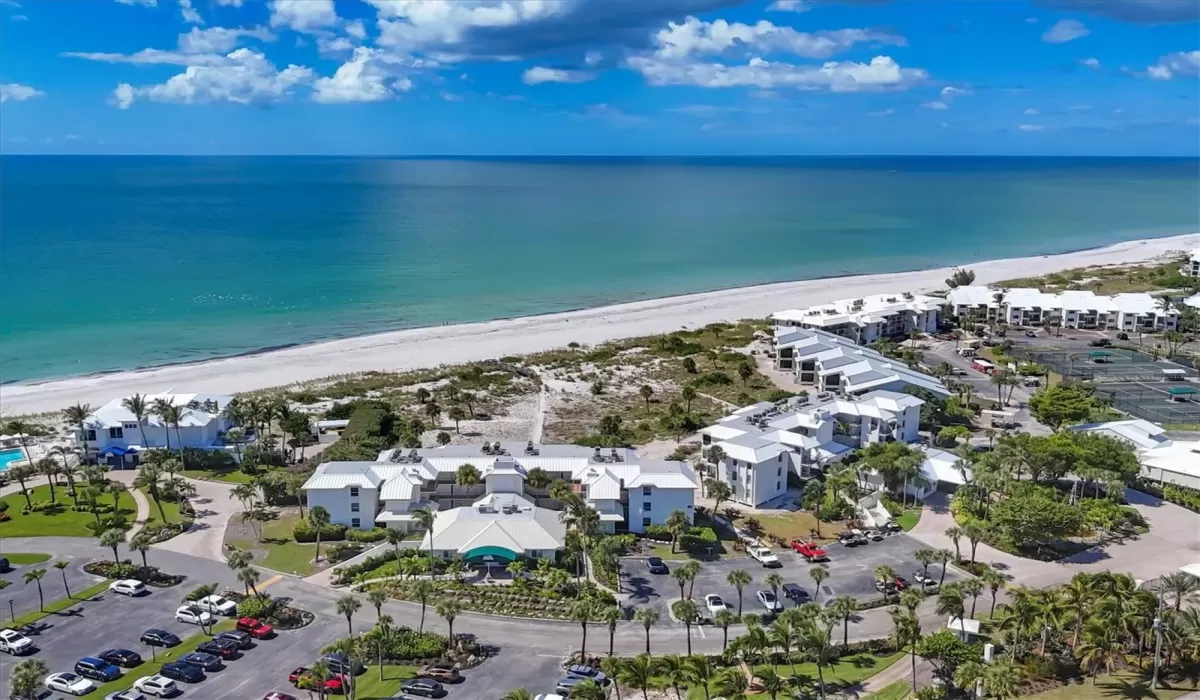 1 Bedroom Bedrooms, 0 ,2 BathroomsBathrooms,Residential,For Sale,0,D6144490