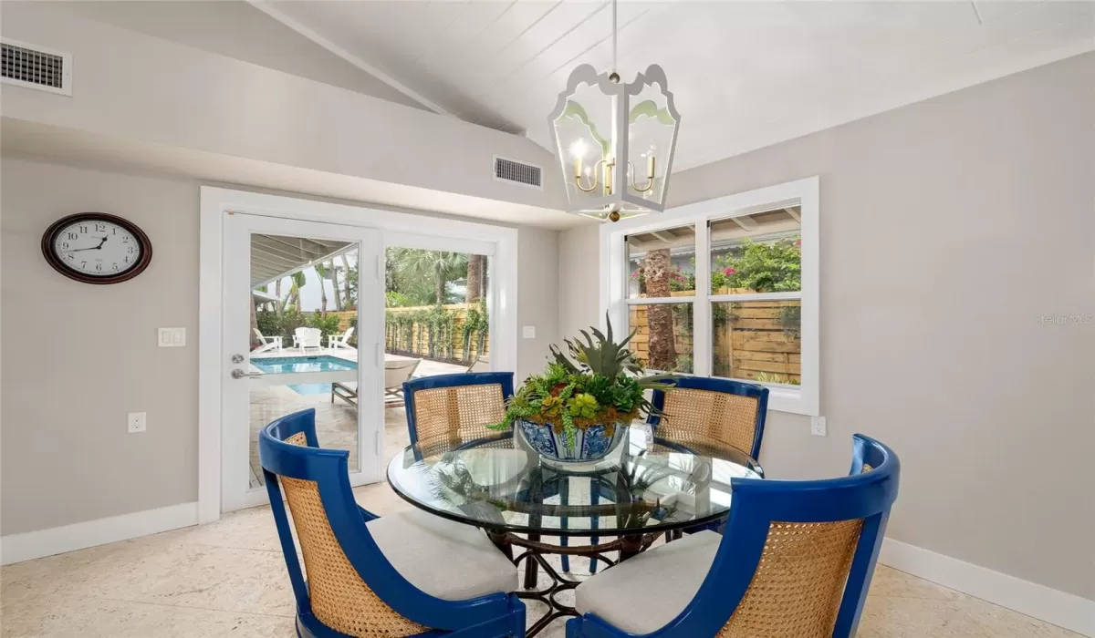 3 Bedrooms Bedrooms, 0 ,2 BathroomsBathrooms,Residential,For Sale,0,TB8392464