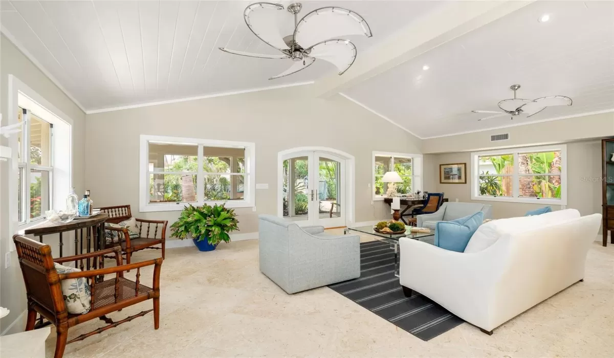 3 Bedrooms Bedrooms, 0 ,2 BathroomsBathrooms,Residential,For Sale,0,TB8392464