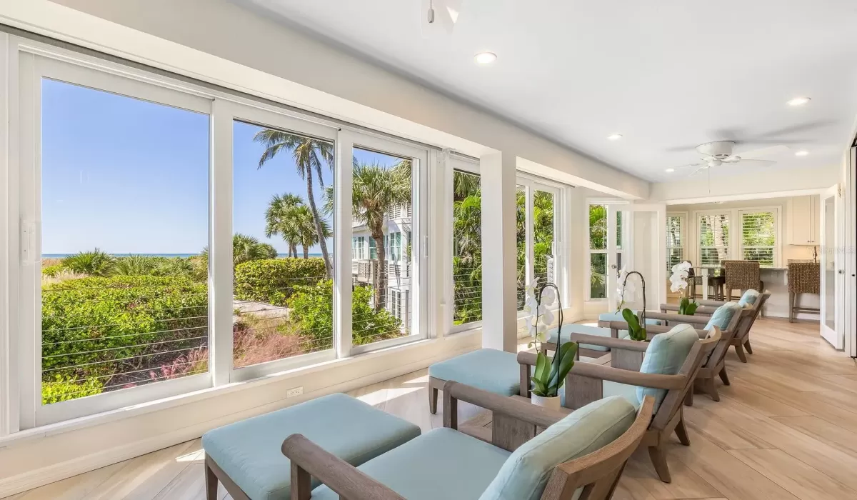 3 Bedrooms Bedrooms, 0 ,4 BathroomsBathrooms,Residential,For Sale,0,D6144387