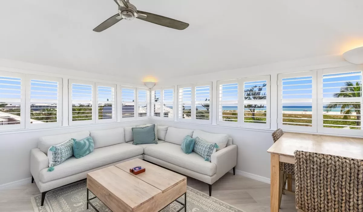 3 Bedrooms Bedrooms, 0 ,4 BathroomsBathrooms,Residential,For Sale,0,D6144387