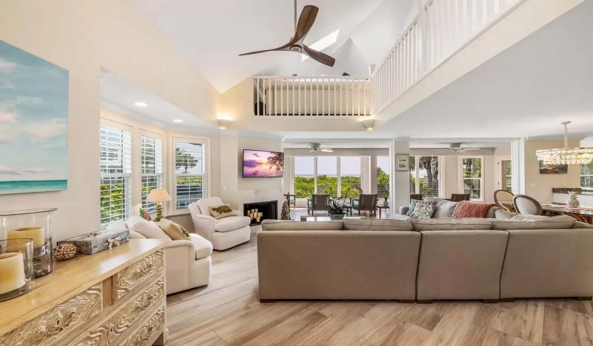 3 Bedrooms Bedrooms, 0 ,4 BathroomsBathrooms,Residential,For Sale,0,D6144387