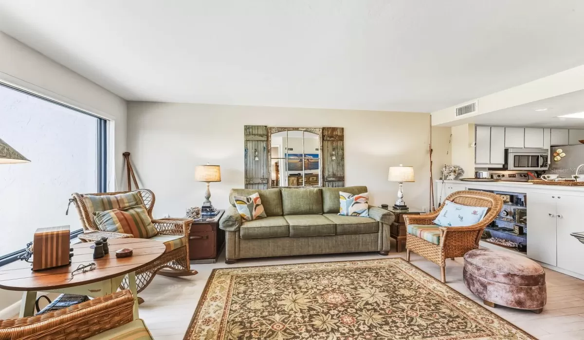 1 Bedroom Bedrooms, 0 ,1 BathroomBathrooms,Residential,For Sale,0,D6144441