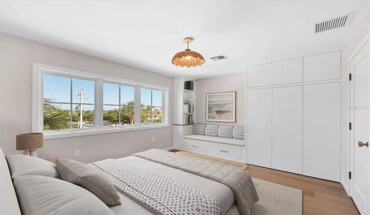 3 Bedrooms Bedrooms, 0 ,3 BathroomsBathrooms,Residential,For Sale,0,D6144412