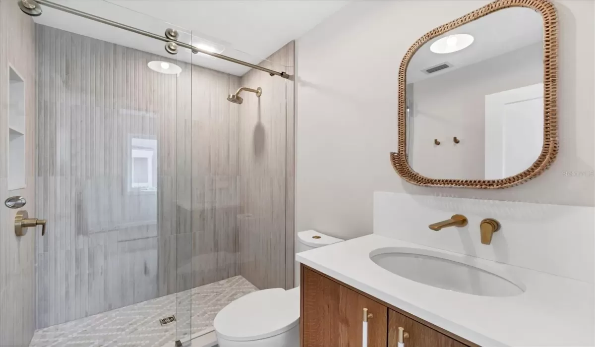 3 Bedrooms Bedrooms, 0 ,3 BathroomsBathrooms,Residential,For Sale,0,D6144412