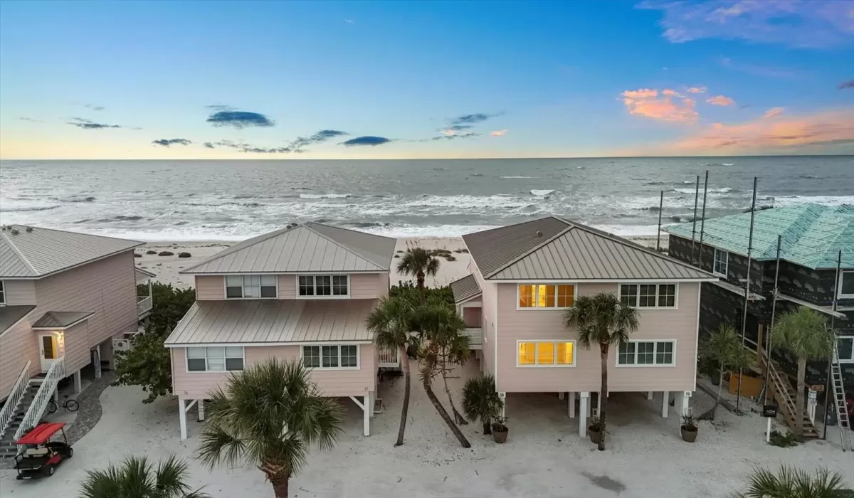 3 Bedrooms Bedrooms, 0 ,3 BathroomsBathrooms,Residential,For Sale,0,D6144412