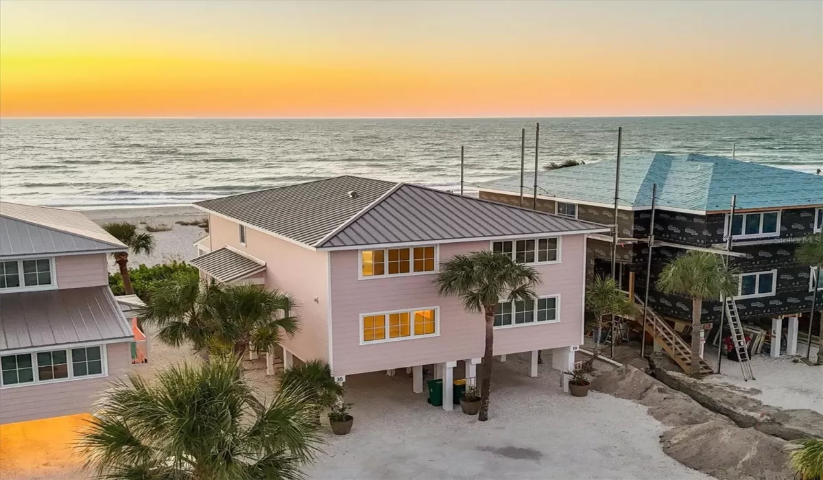 3 Bedrooms Bedrooms, 0 ,3 BathroomsBathrooms,Residential,For Sale,0,D6144412