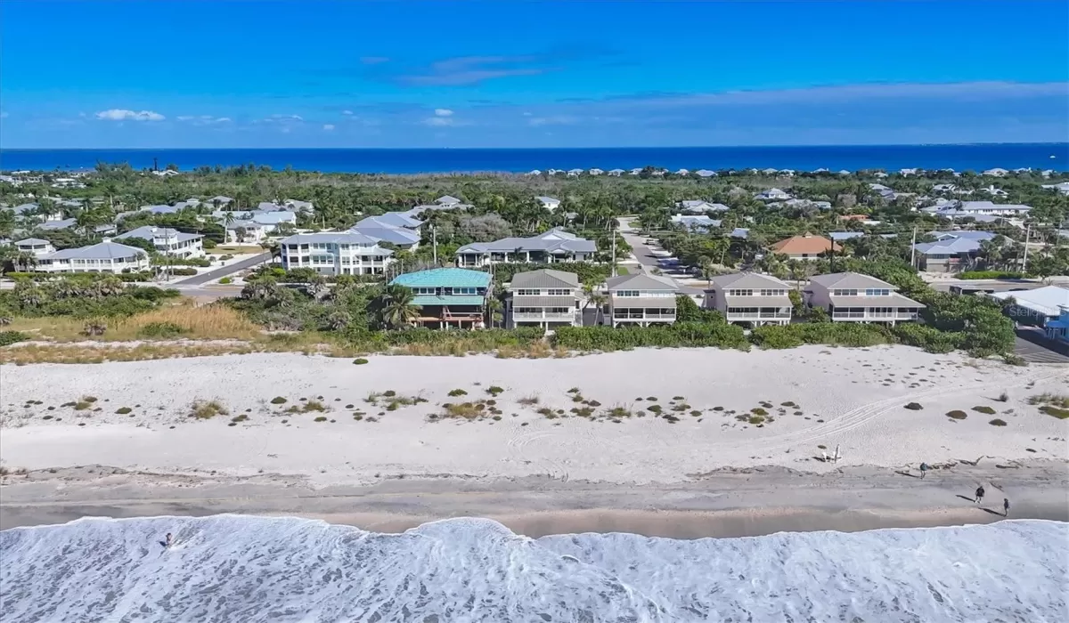 3 Bedrooms Bedrooms, 0 ,3 BathroomsBathrooms,Residential,For Sale,0,D6144412