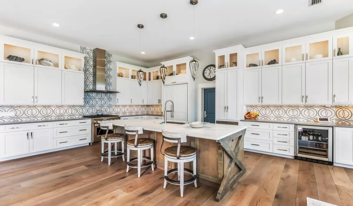 4 Bedrooms Bedrooms, 0 ,5 BathroomsBathrooms,Residential,For Sale,0,D6144517